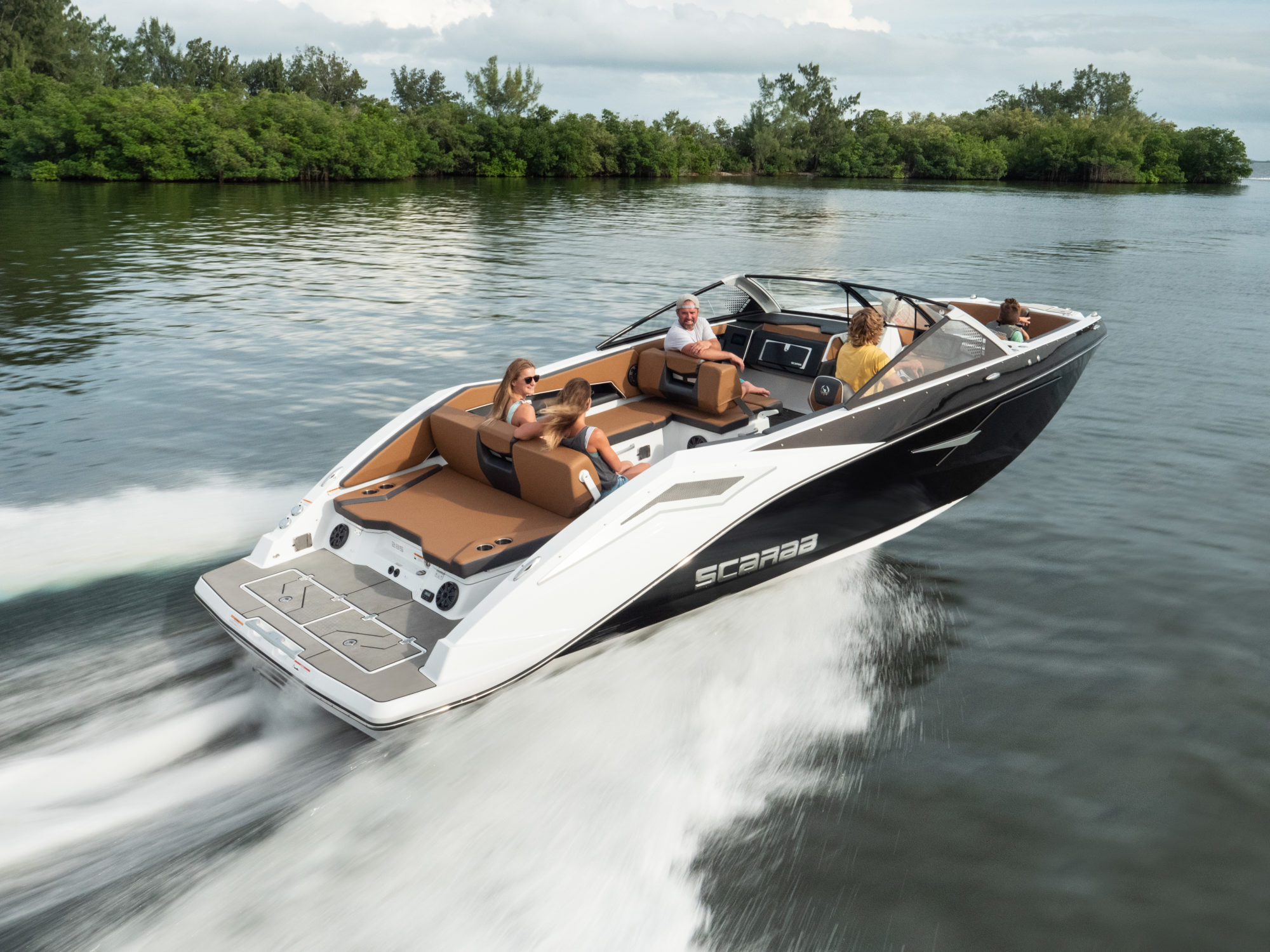 Scarab Boats: Ultimate Performance and Style on the Water