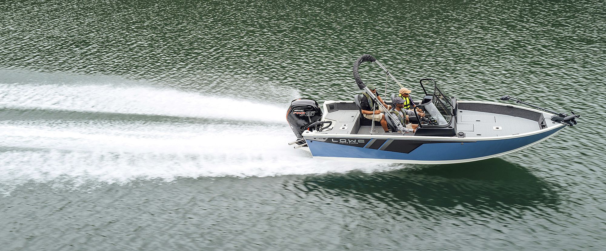 Top 10 Boats Made by Lowe: Expert Reviews and Ratings